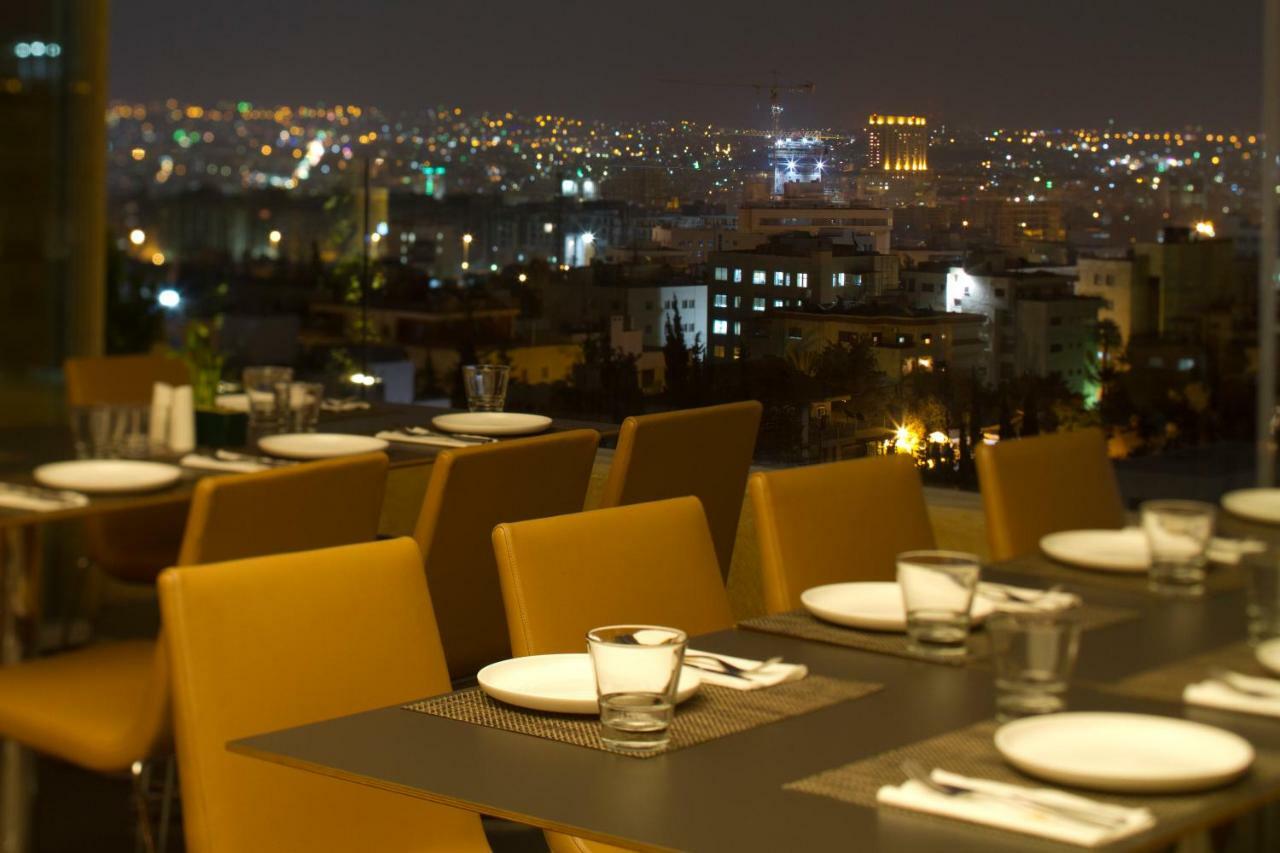 Alqasr Metropole Hotel Amman Bagian luar foto
